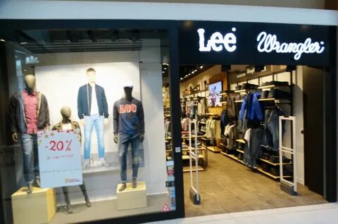Lee wrangler