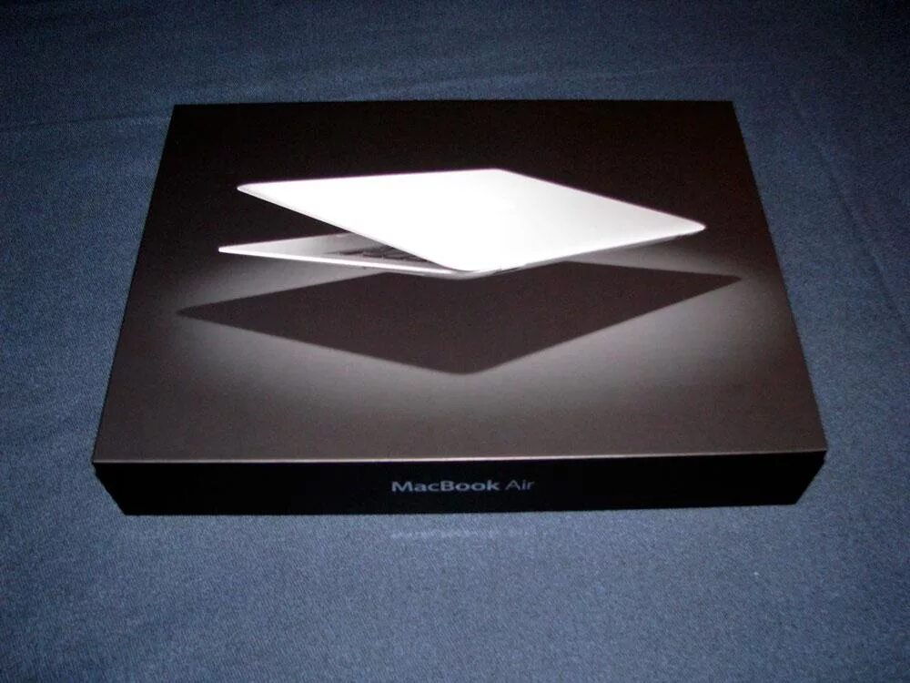 Packages mac. Макбук air коробка. макбук эйр м2 с коробкой. упаковка macbook air. подарок макбук.