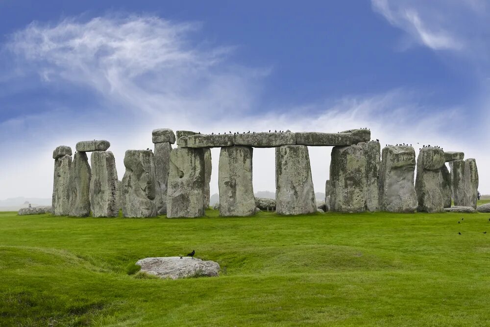 Stonehenge is perhaps the worlds. Стоунхендж. Стоунхендж Великобритания. Стоунхендж святилище друидов. Стоунхендж чудо света.
