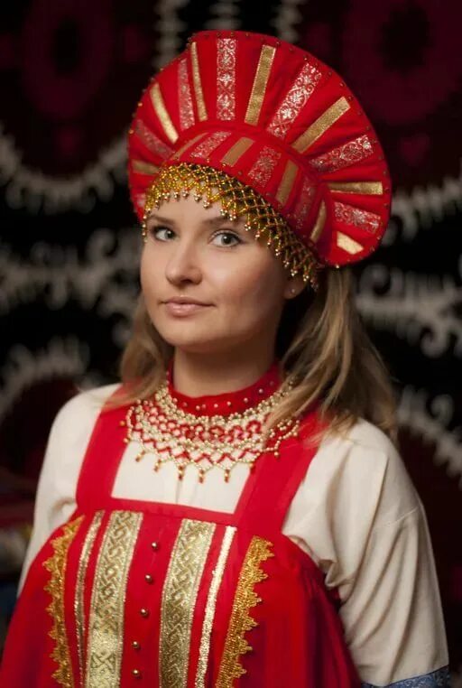 Традиционный русский убор. Традиционный русский убор. Женский повойник древней руси. Традиционный русский убор. Головные уборы донских казачек.
