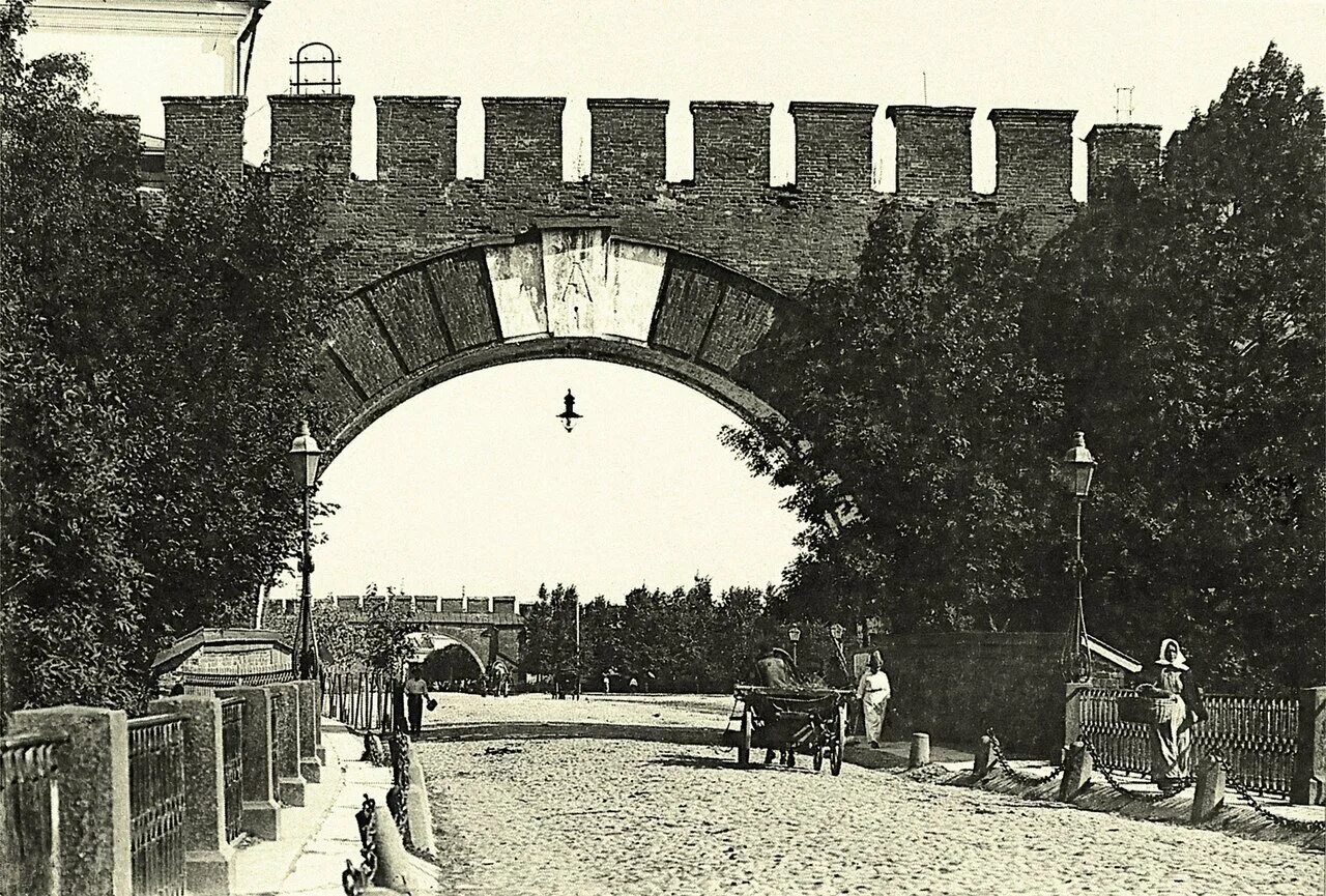 Кафе "Берёзка" на Ленинградской улице. Разместил фотографию Сергей Малышев. Боль