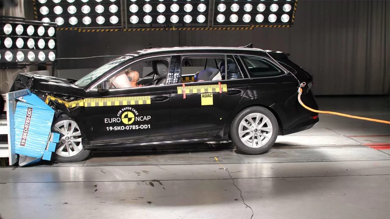 Шкода кодиак краш тест. Skoda superb 2012 crash test. Шкода кодиак краш тест. Краш тест кодиак. Краш тест шкода.