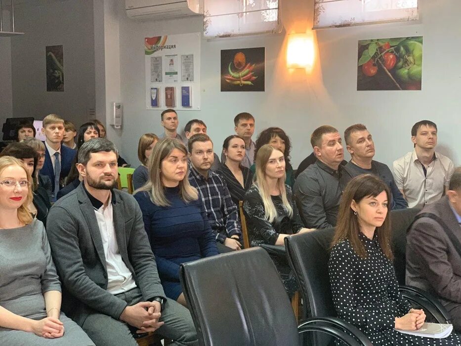 Eurie noeka. Холдинг 2020. Тд агро белогорье белгород. Увадрев логотип. Рынок медиаагентств россии 2020.