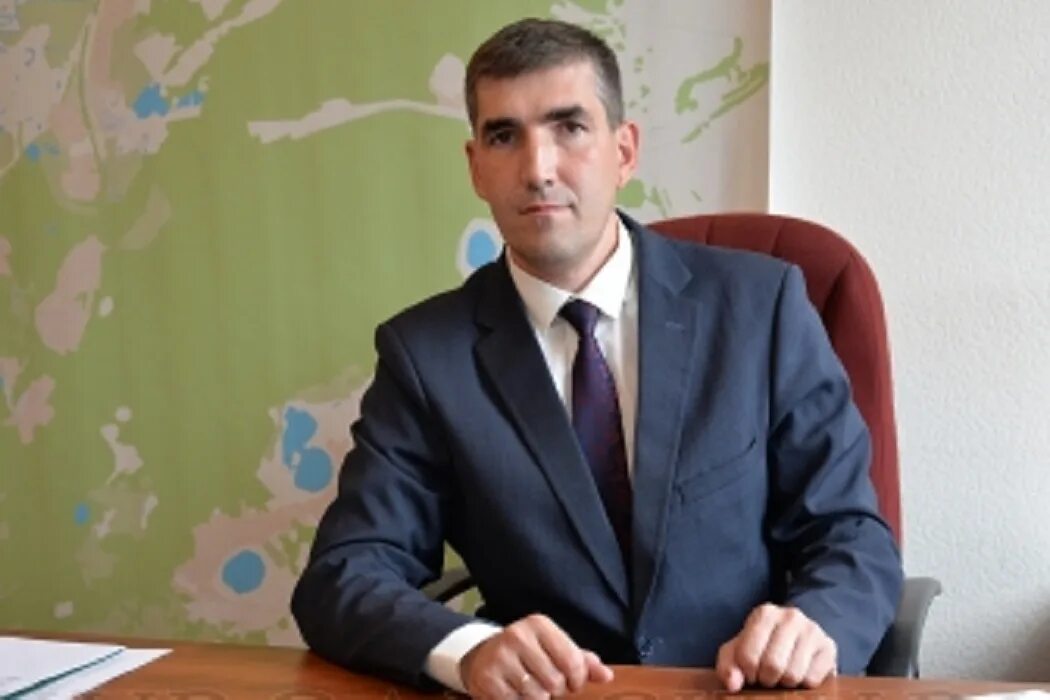 Директор обладает