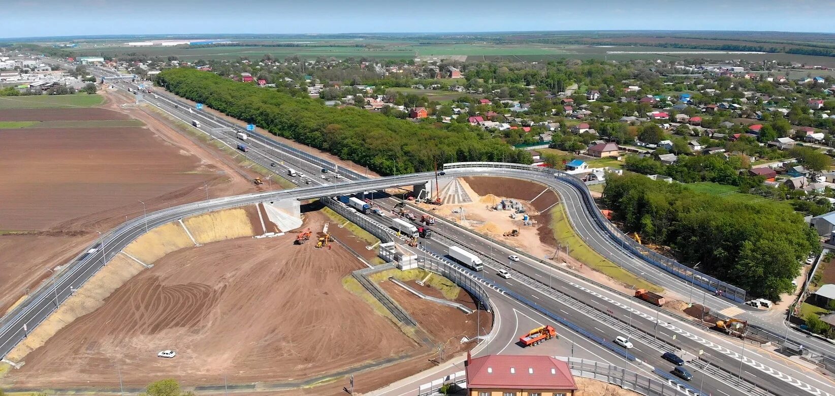 Госкомпания "Автодор" заключила договор с подрядчиком на реконструкцию участка т