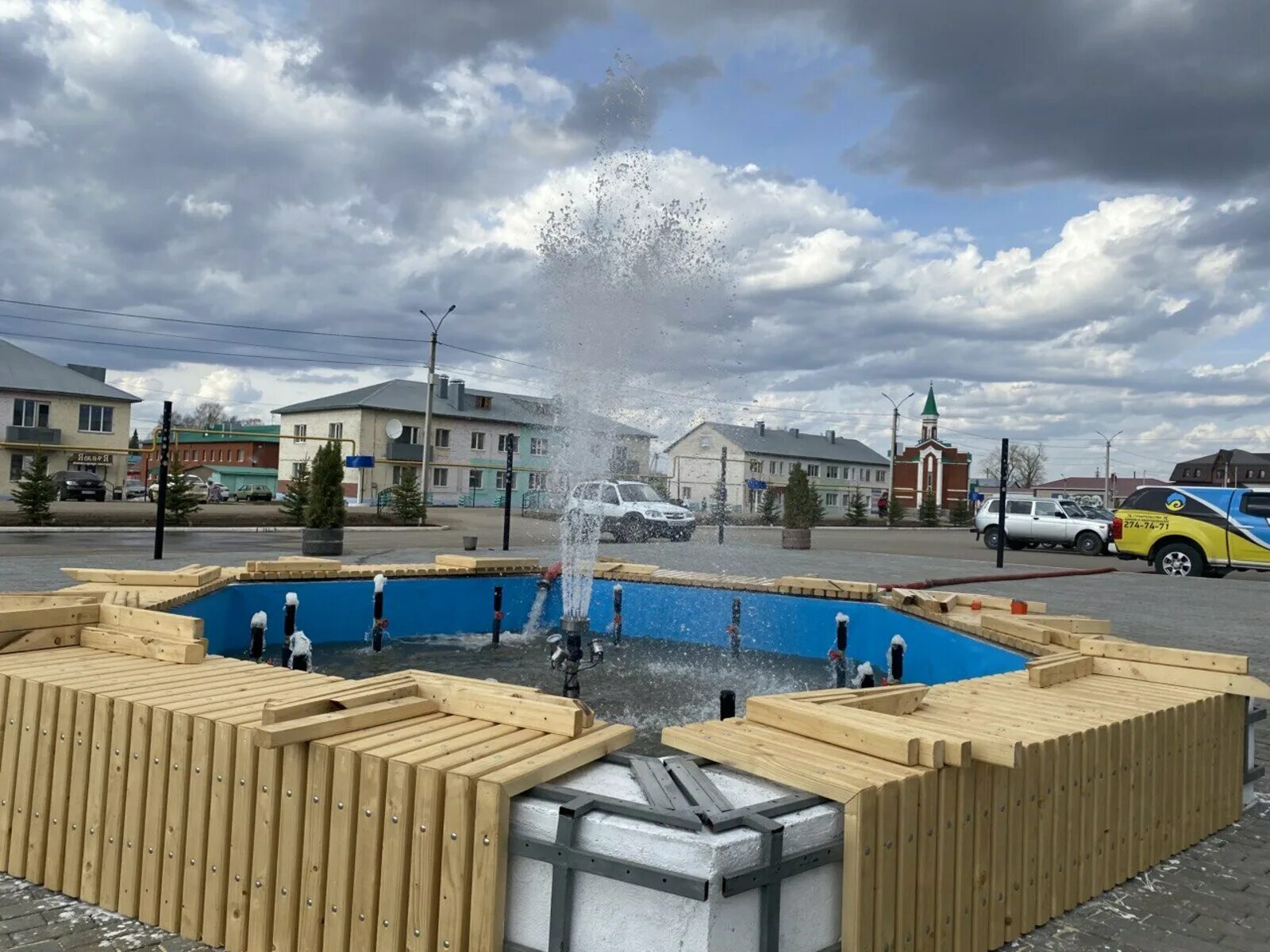 Погода аскино башкортостан на 14 дней. Аскино башкортостан. фонтан в аскино. республика башкортостан село аскино. площадь аскино село.