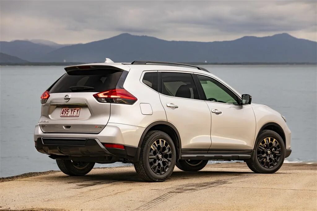 Ошибки x trail t32. Ниссан х-трейл т32. nissan x-trail 2018. nissan x trail t32 2018. x trail t32 sport.