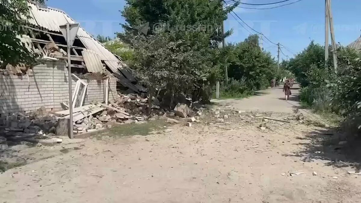 Геническ новости происшествия. Геническ обстрел. Частный сектор.