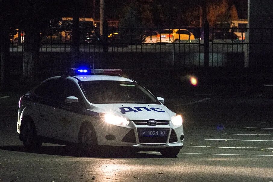 Hyundai solaris 2014 полиция. дпс проблесковые маячки шкода. проблесковые маячки полиции россии. дпс с включенными проблесковыми маячками. полицейская мигалка на крыше на ваз 2114.