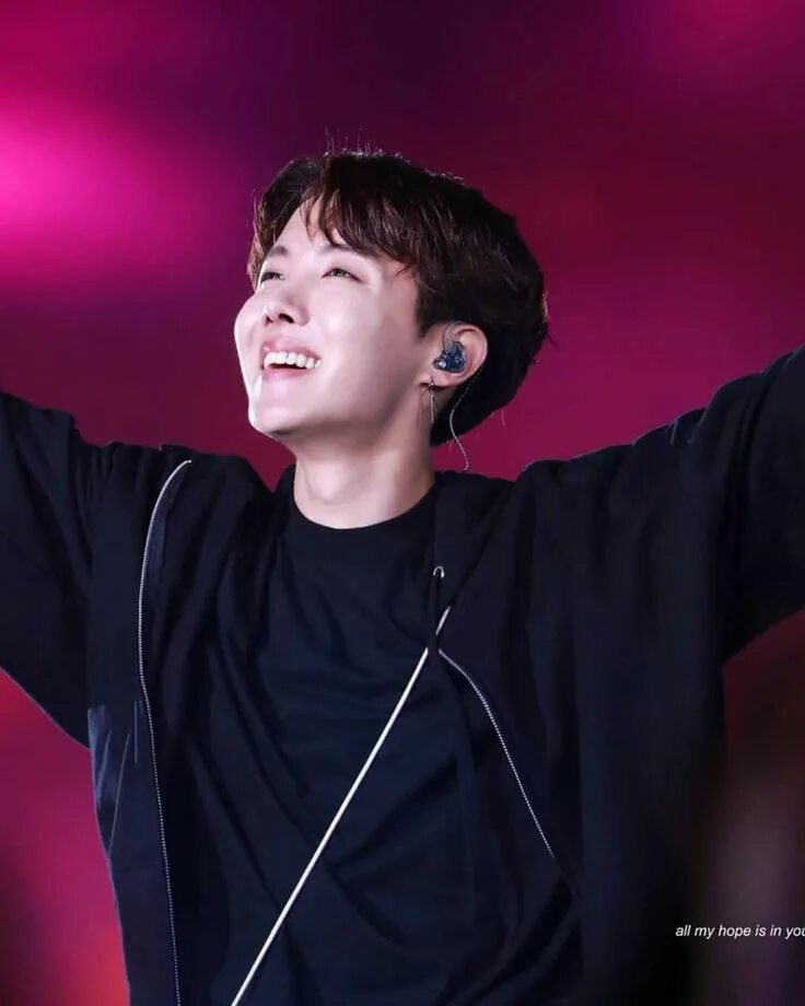 Джей хоуп бтс. Bts чон хосок. Чон хосок. Чон хосок 2022. Чон хосок.