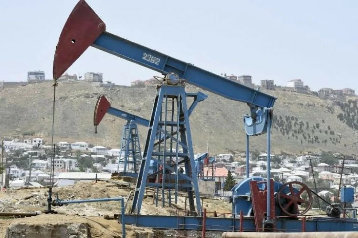 Azeri Light марка нефти. Нефтедобыча в Азербайджане. Азери нефть Азербайджан. Добыча нефти в Азербайджане. Азербайджан добыча