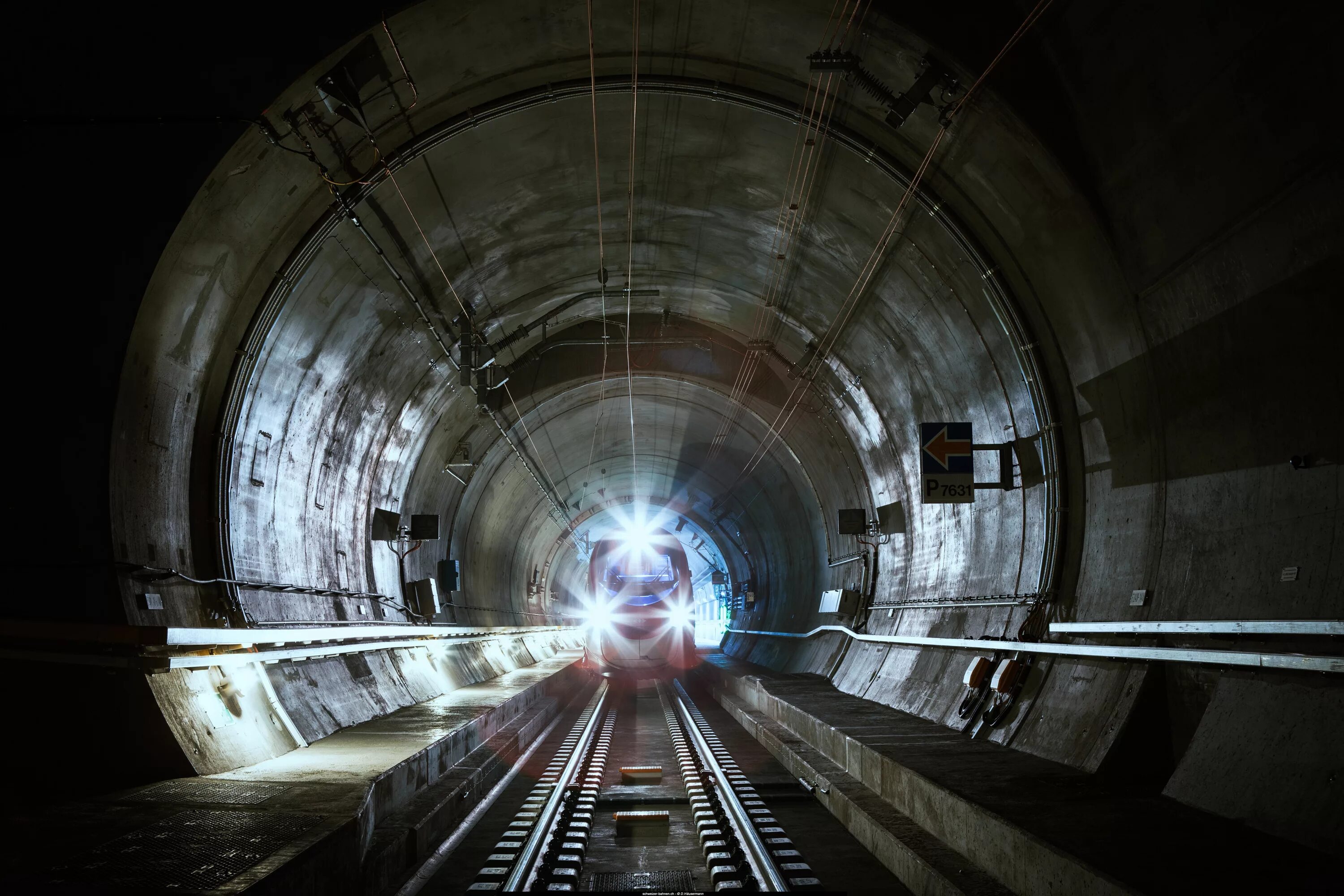 Перед входом в тоннель пассажирского поезда. Северомуйский тоннель. Томусинский Железнодорожный тоннель. Тоннель Фэнхошань. Паняряйский Железнодорожный тоннель.