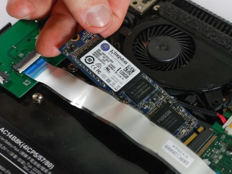 Ssd для ноутбука aspire. Ссд для ноутбука Acer Aspire. SSD диск для ноутбука Acer. Acer Aspire r7-371t. Накопитель ссд для ноутбука Асер.