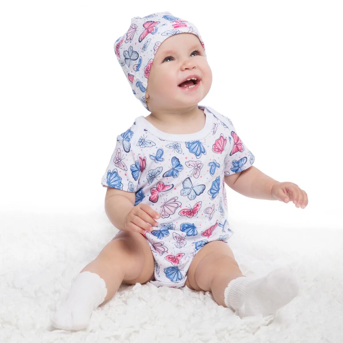 Одежда для малышей. Одежду для детей 0 лет. Одежду для детей 0 лет. Одежда для малышей 1 год. Одежду для детей 0 лет.