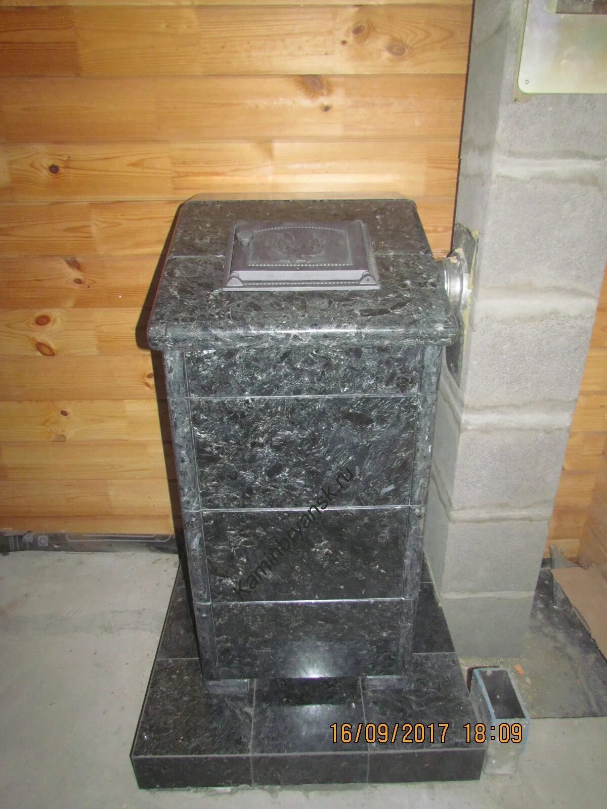 Печь для бани гефест зк 25 (п). Печь гефест в змеевике. Печь гефест для бани. Банная печь гефест в облицовке змеевик. Печь гефест гроза в облицовке.