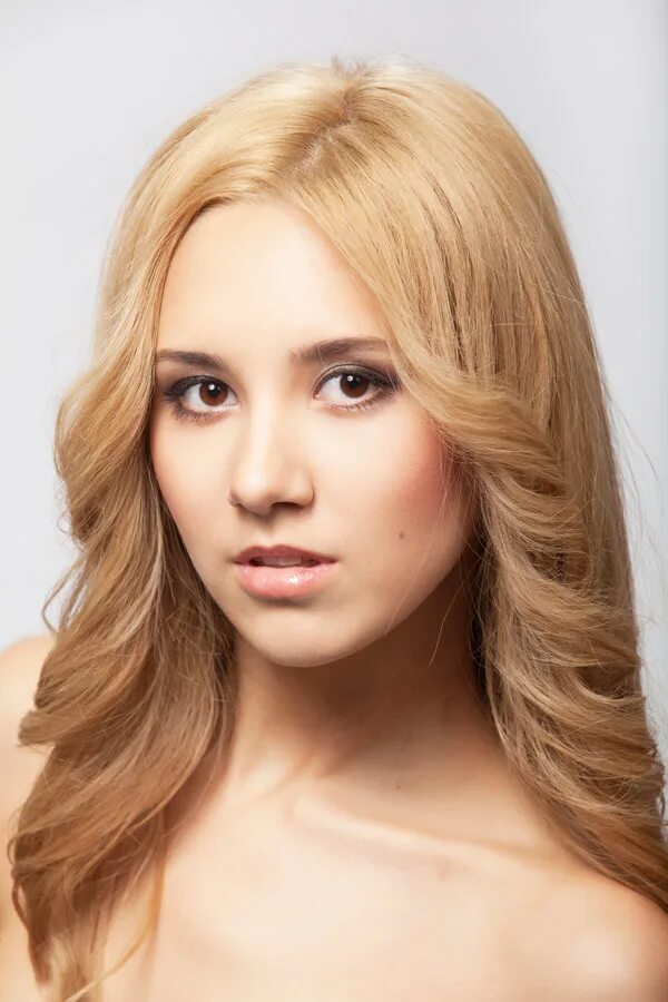 девушки уфы фото. красивые женщины в уфе. уфа диана халифаева. самая красивая девочка в уфе. девушки уфы.