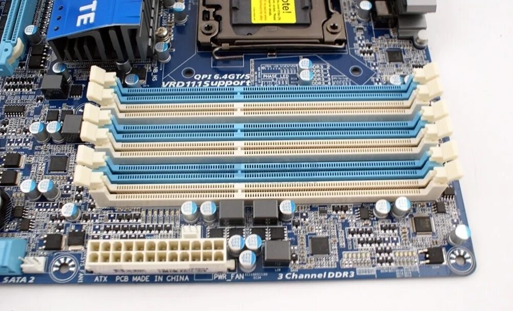 Gigabyte ga x58a ud3r. Gigabyte ga-x58-usb3. ga x58a ud3r интерфейсы. системная плата gigabyte ga-x58a-ud3r v2.
