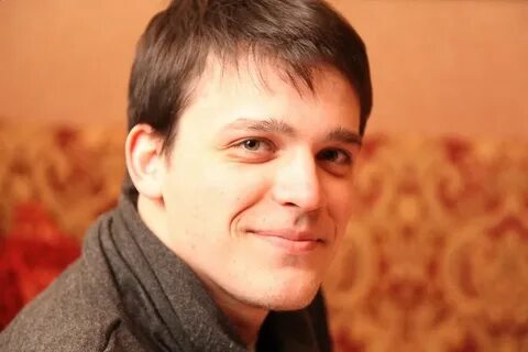 Алексея 37 лет
