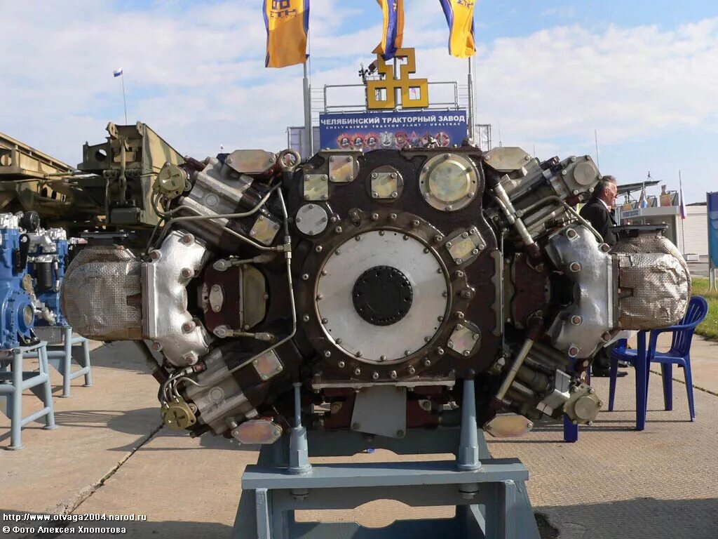 мощности двигателя танков. двигатель танка т-34. двигатель чтз а-85-3а. двигатель танка т72. двигатель танка леопард 2а8.