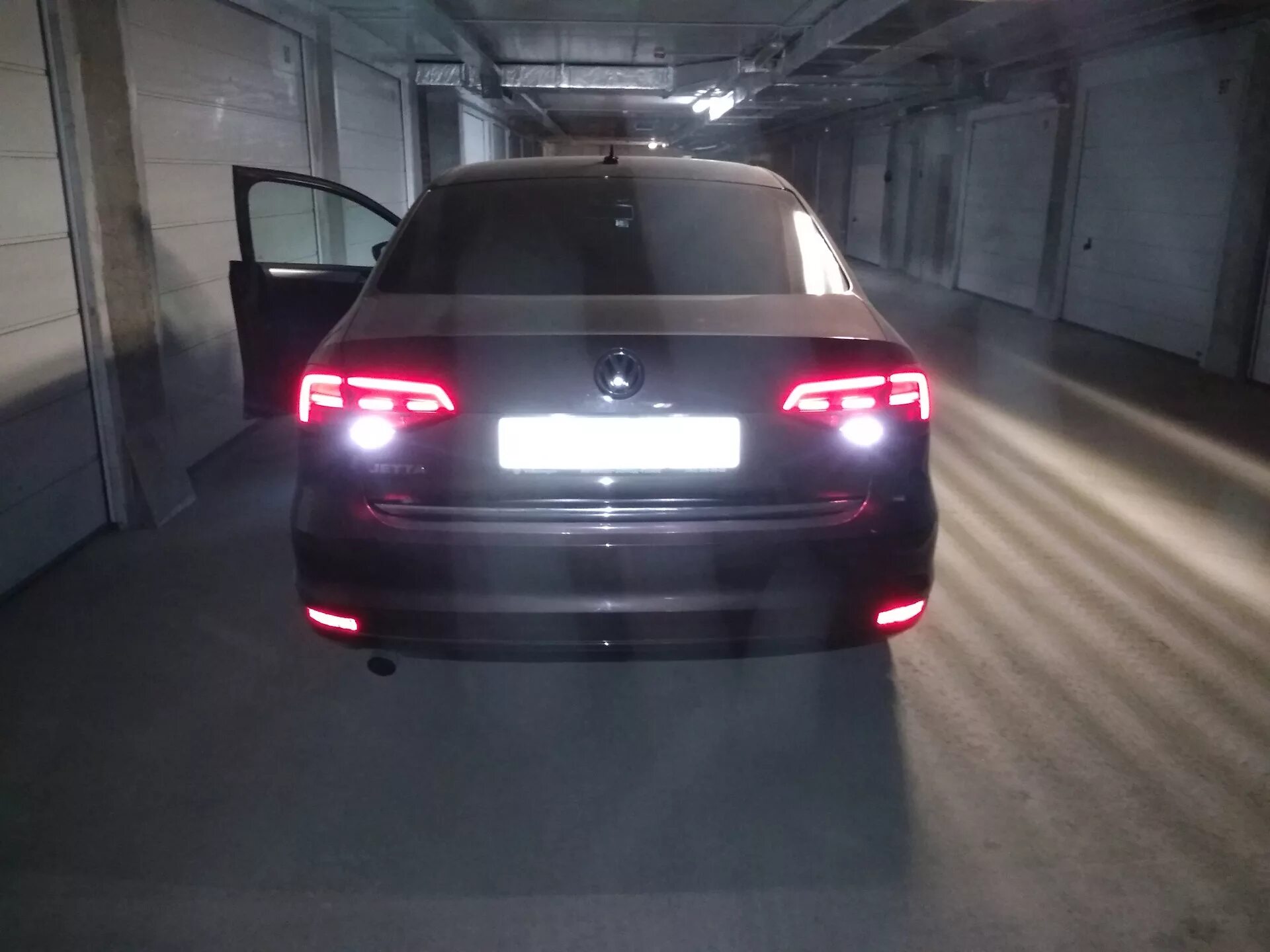Задний фонарь фольксваген джетта 6. Задние фонари vw jetta 6. Jetta 2022 задние фонари. Диодные фонари jetta 6. Задние фары джетта 6.