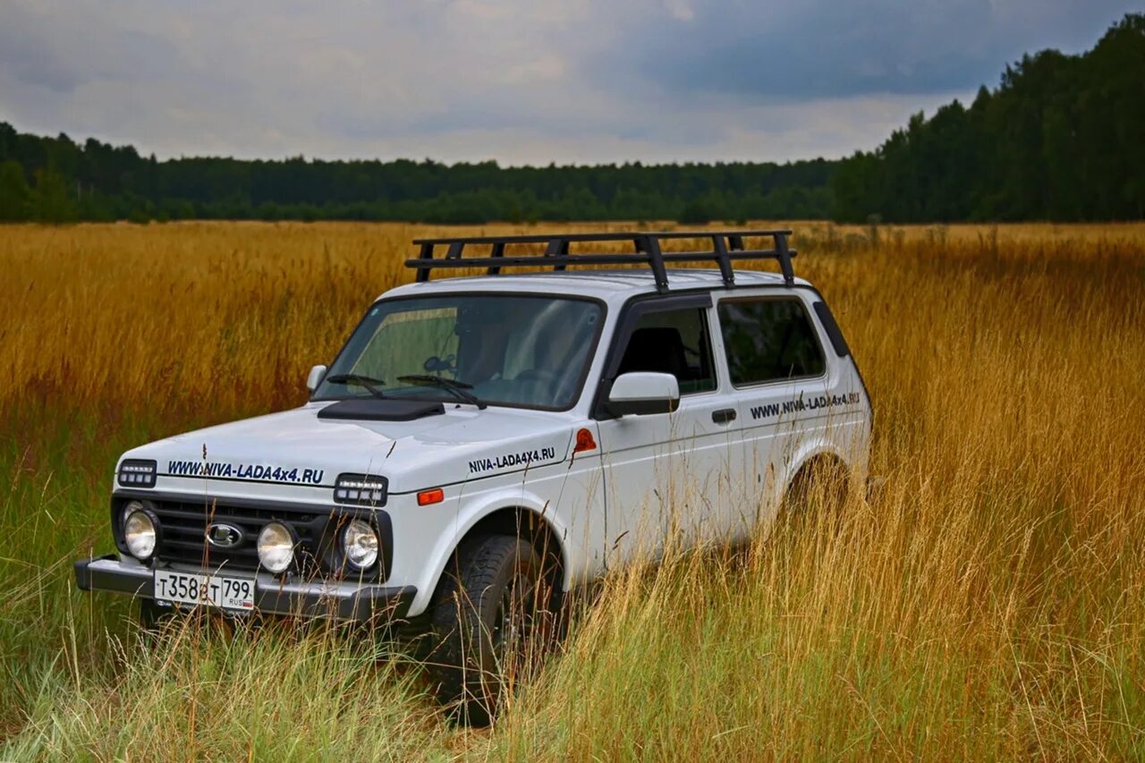 Шевроле нива 208. Нива шевроле 22. Нива шевроле 21213. Нива шевроле 4 на 4. Нива шевроле 4х4.