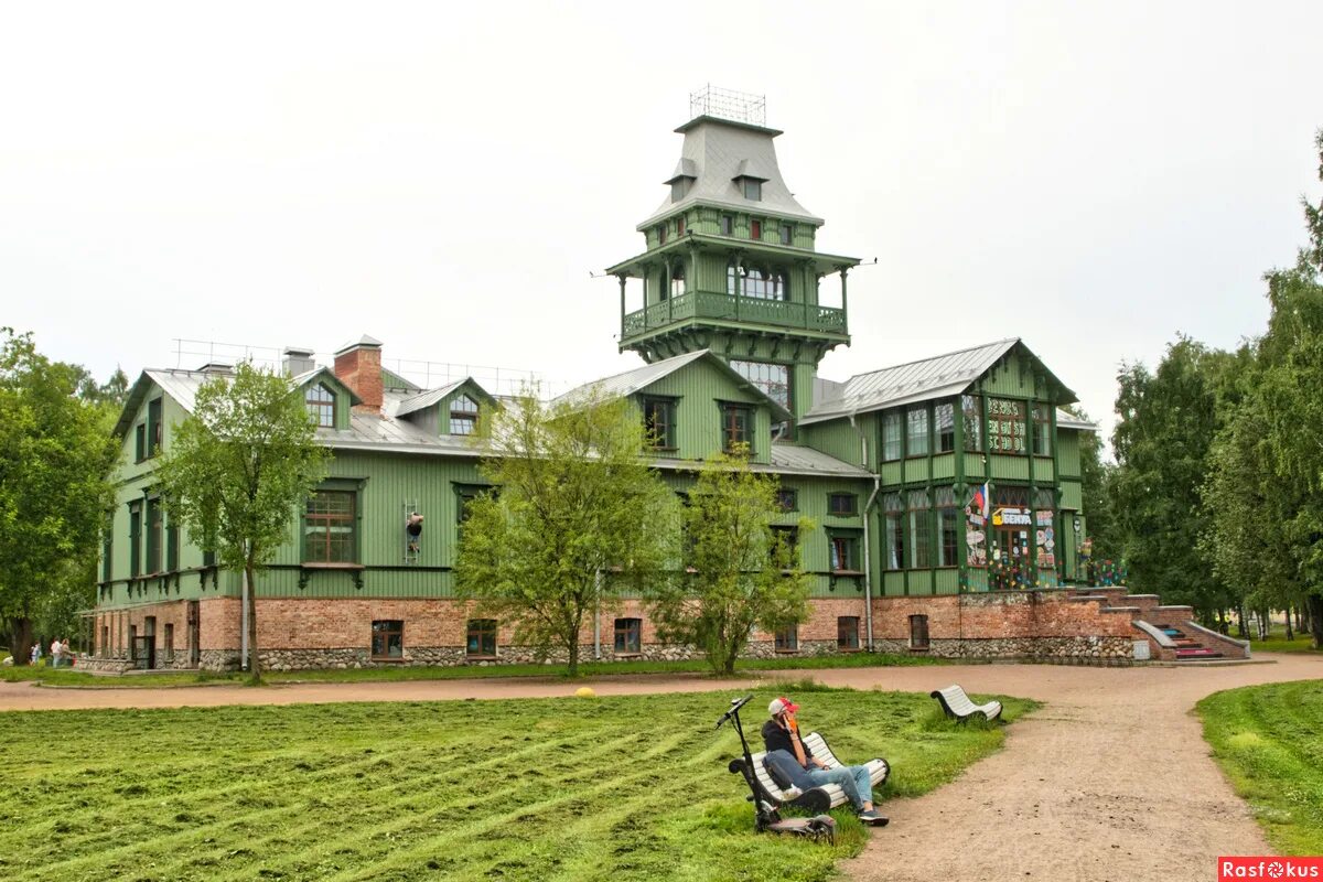дача бенуа тихорецкий. дача бенуа в санкт петербурге. дача бенуа в санкт-петербурге тихорецкий проспект. дача бертлинга на болотной улице. дача бенуа в санкт петербурге.