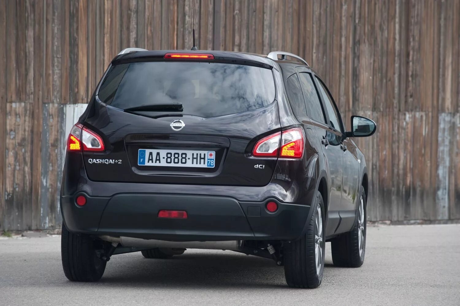 Ниссан кашкай 2 2010 год. Nissan qashqai +2. nissan qashqai+2, 2010. nissan qashqai плюс 2. nissan qashqai j10 сзади.