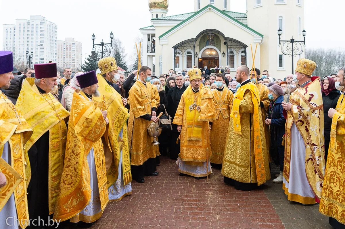 храм андрея первозванного расписание богослужений. храм андрея первозванного донецк внутри. епархия минск. днепр храм андрея первозванного. расписание служб в храме андрея первозванного.