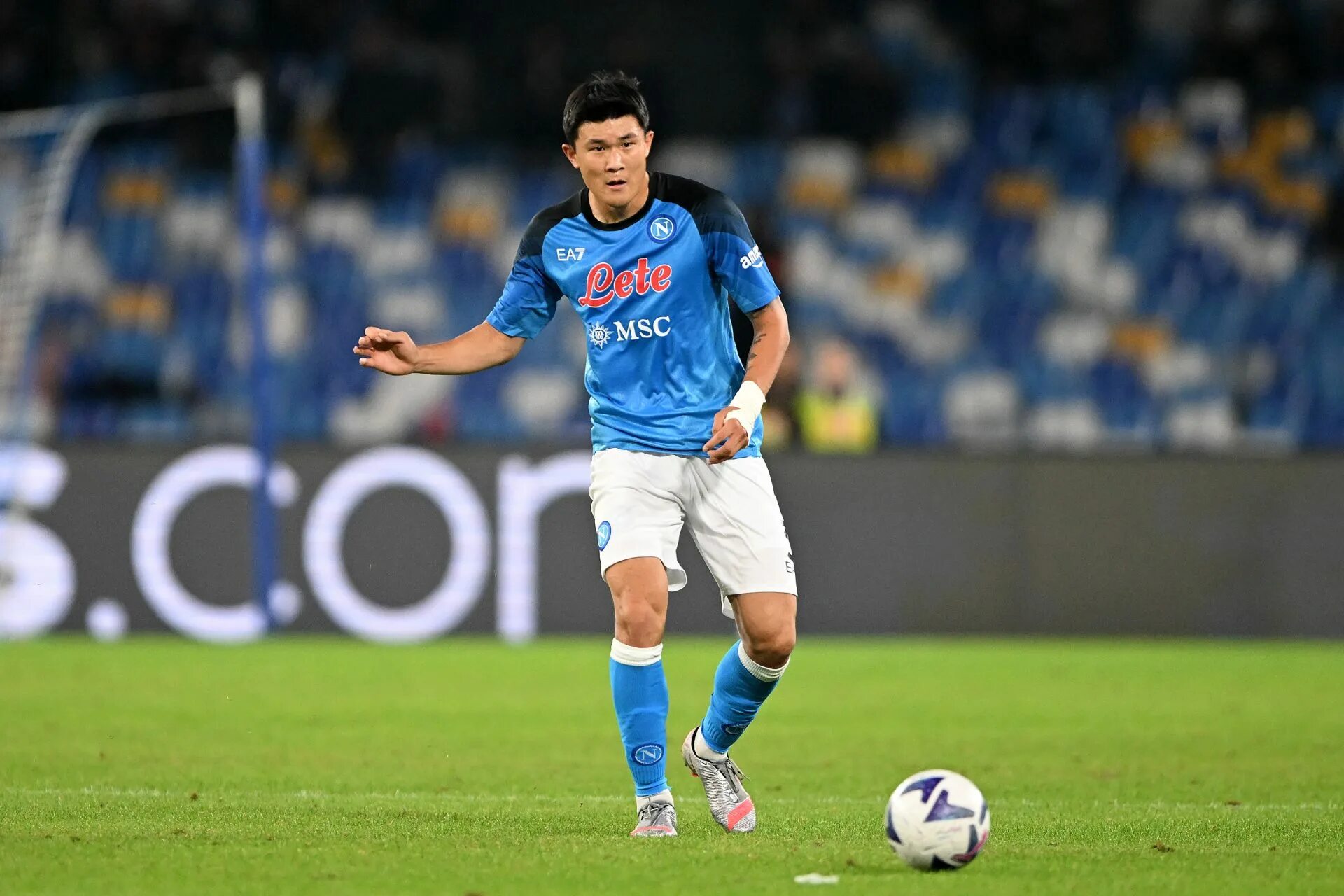 Джей 2025. Kim min jae napoli. кин мин дже наполи 2025 год.