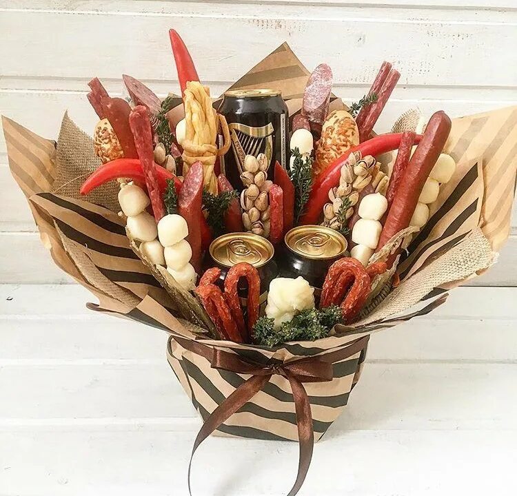 Букет для мужчины. Букет для мужчины необычный. Как собрать мужской букет. Вкусные букеты для мужчин. Букет для мужчины.