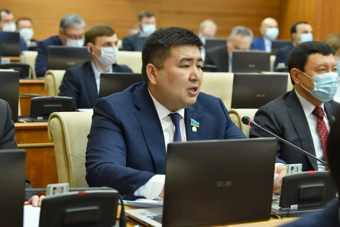 Депутаты парламента. Депутат мажилиса парламента рк. Депутаты мажилиса. Депутат казахстана. Депутаты в мажилисе.
