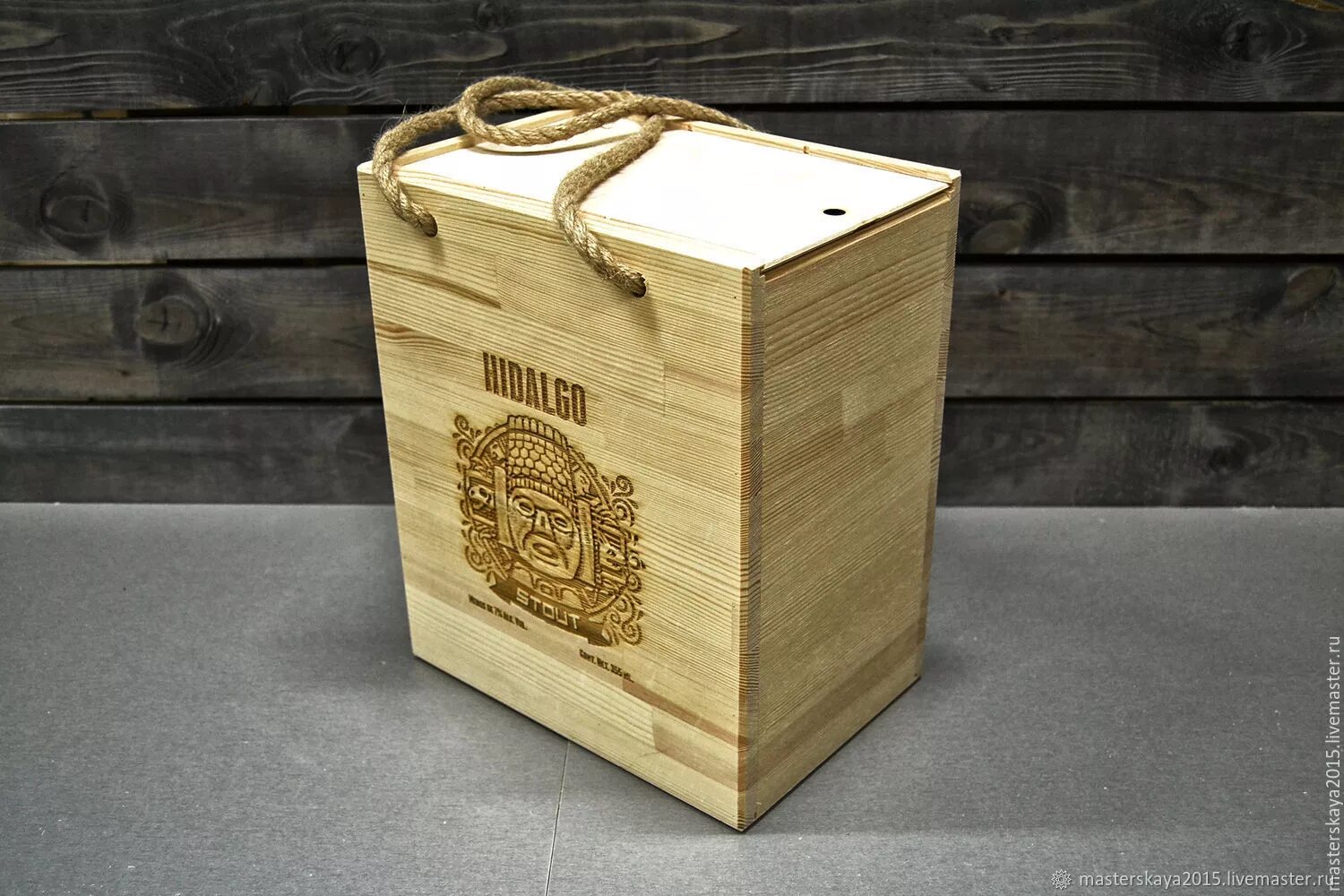 Деревянные подарочные коробки. Подарочная деревянная коробка. Подарочные коробки из фанеры. Ящик подарочный из дерева.