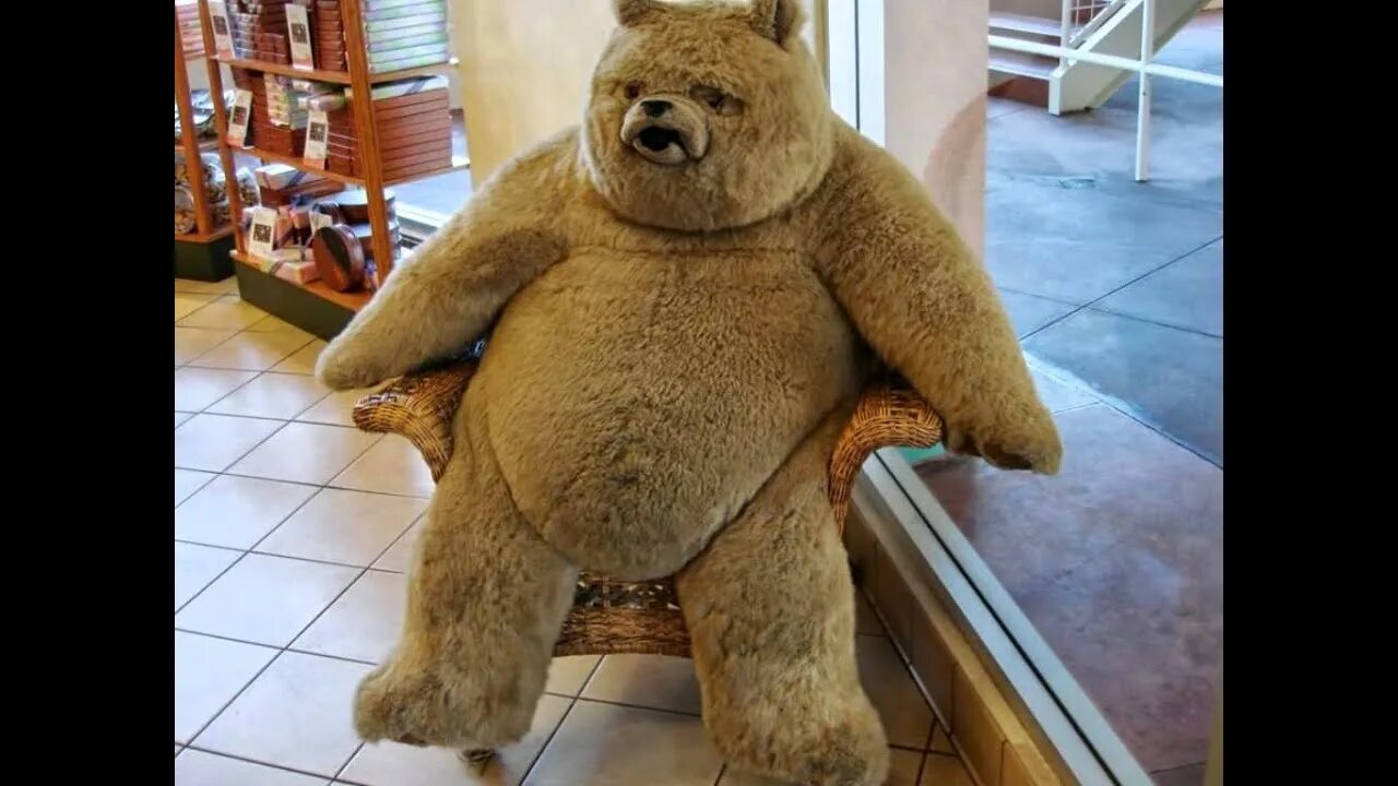 Ted is boring. Мем тед. teddy bear meme. мем плюшевый мишка в углу. buff teddy bear.