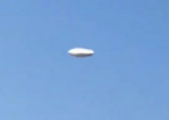 Тарелки. Нло в реале. Нло картинки. Нло белое. Реальные снимки нло.