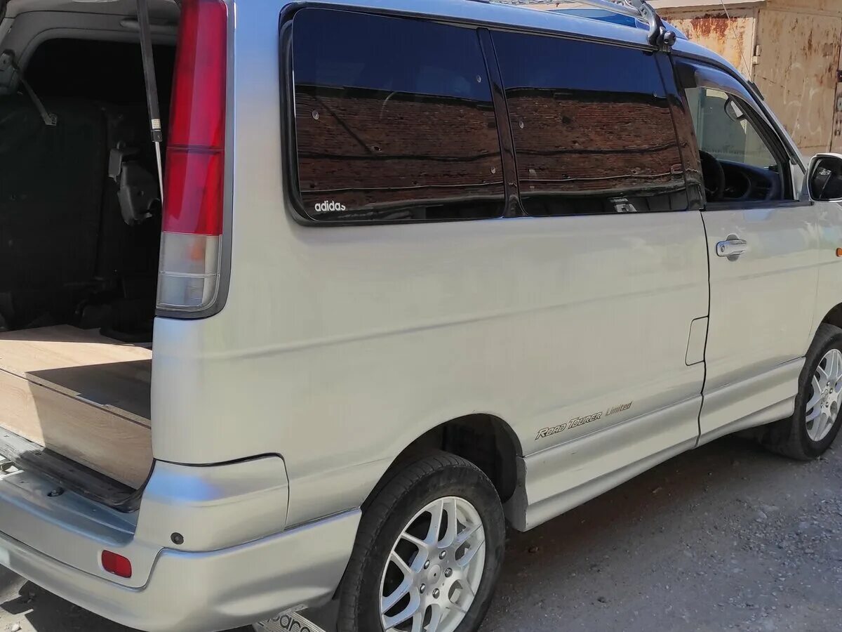 Тойота лайт айс ноах 2001. Toyota noah 2002 салон. Noah машина 2001. Тойота ноах 2001. Тойота ноах 2001 года.