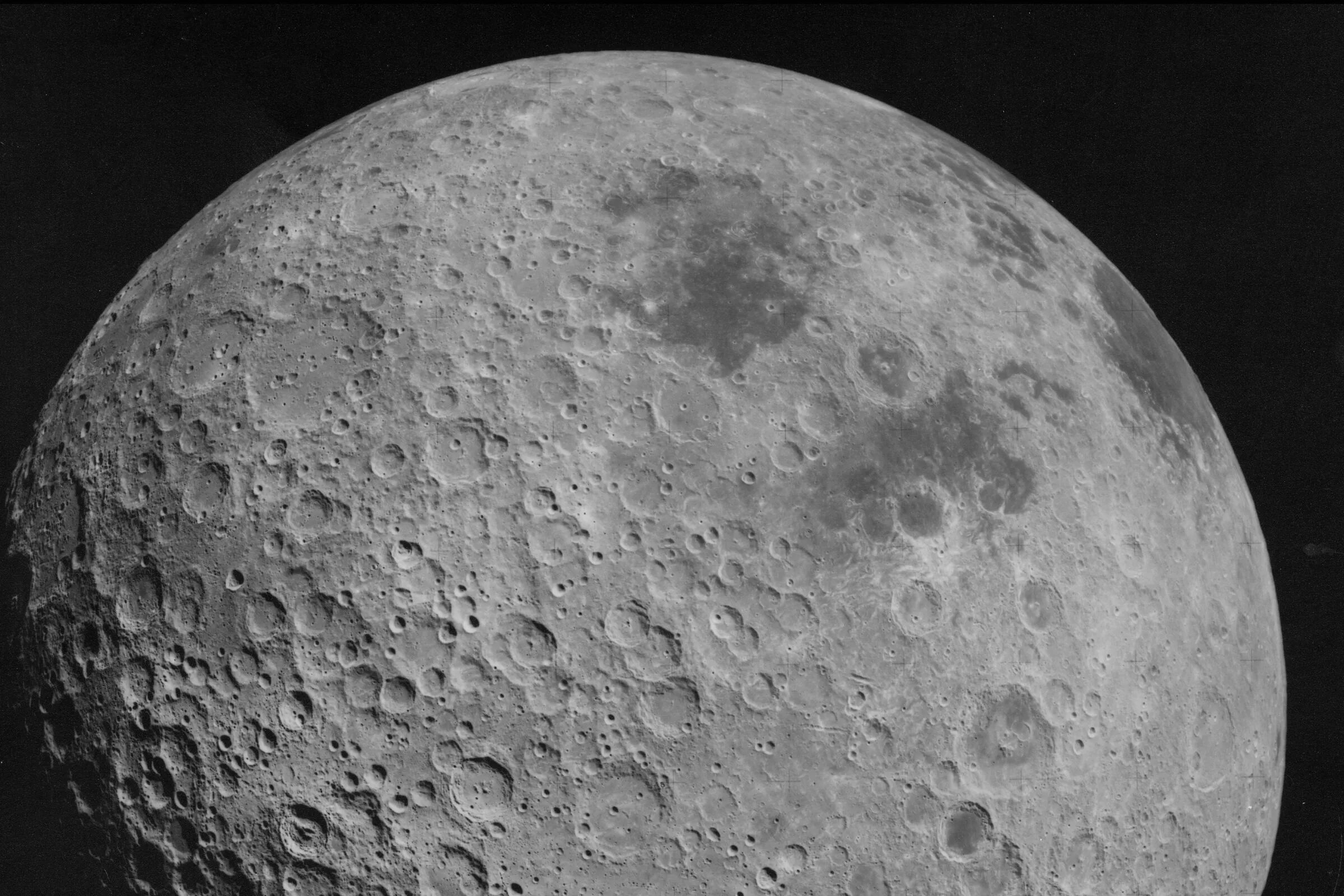 Поверхность Луны. Луна вблизи. Поверхность обратной стороны Луны. Луна фото из космоса.