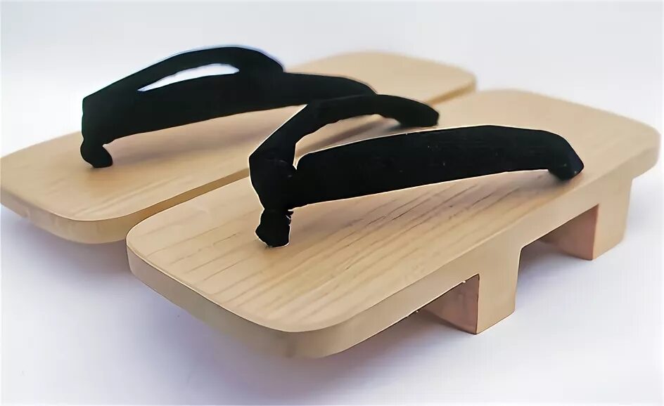 Деревянные тапочки. Японская обувь дзори тенгу. Традиционная японская обувь гэта. Тенгу гета. Традиционная японская обувь дзори.