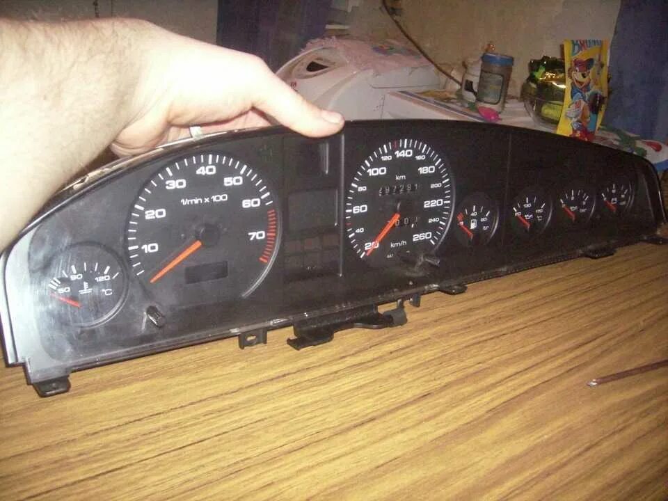 Приборка ауди 100 с4. Панель приборов ауди 100 s4. 8. S приборная панель ауди 100. Приборная панель 100.