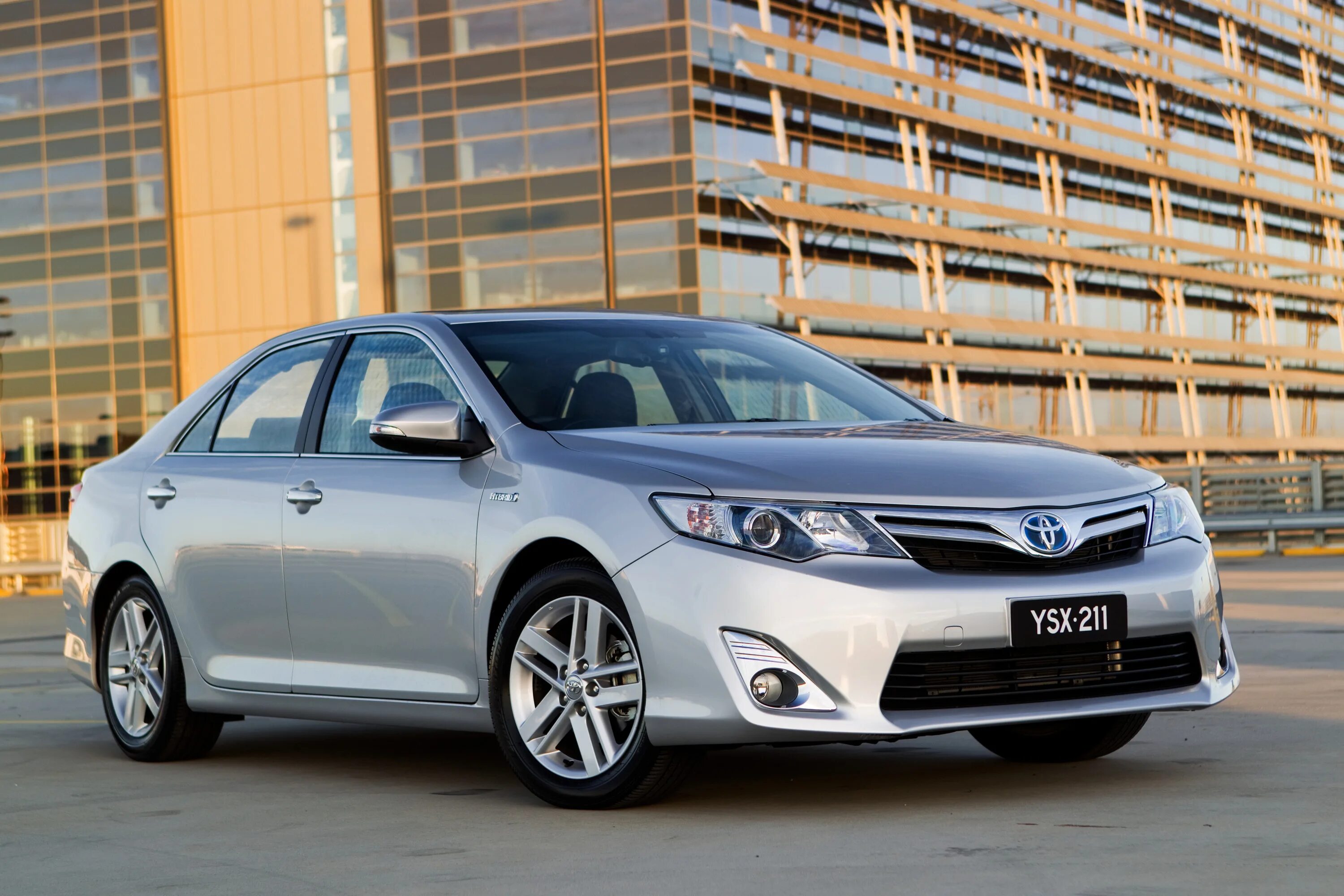 Камри 50 американец. Toyota camry 50. тойота камри 50 гибрид. тойота камри 50 кузов гибрид. toyota camry 45 hybrid.