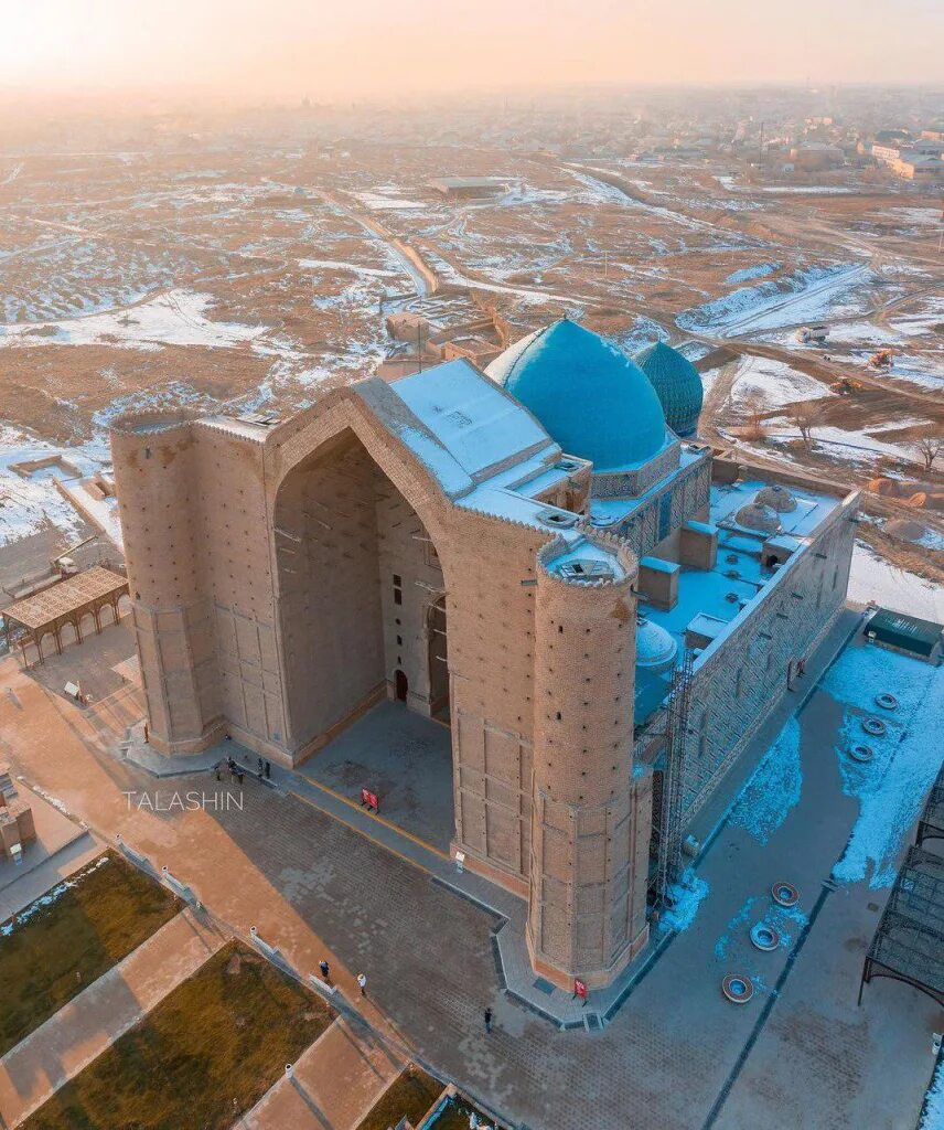 Туркестан казахстан 2023. Туркестан. Гор туркестан. Туркестан город. Гор туркестан.