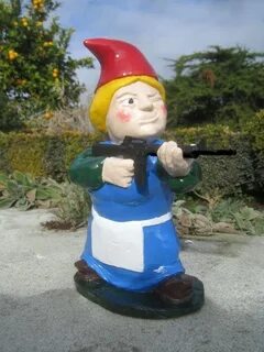 Женщина гномик