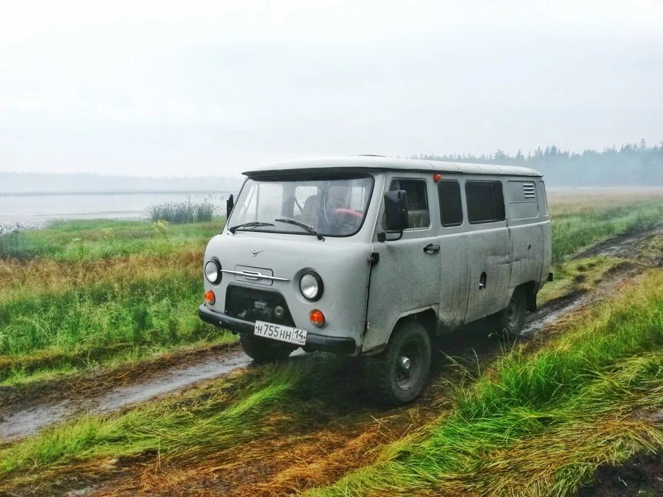 Уаз 452 буханка старая. Уаз 452 новый. Уаз буханка удмуртии. Уаз 452 буханка. Уаз буханка удмуртии.