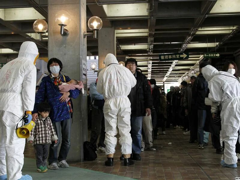 Авария на АЭС Фукусима 1 эвакуация населения. Фукусима эвакуация людей. Фукусима эвакуация Япония.