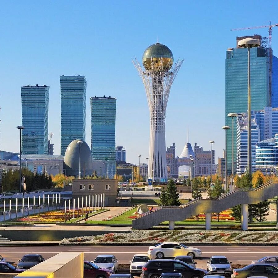 Астана какая республика. Бульвар Нуржол Астана. Столица Казахстана 2022.