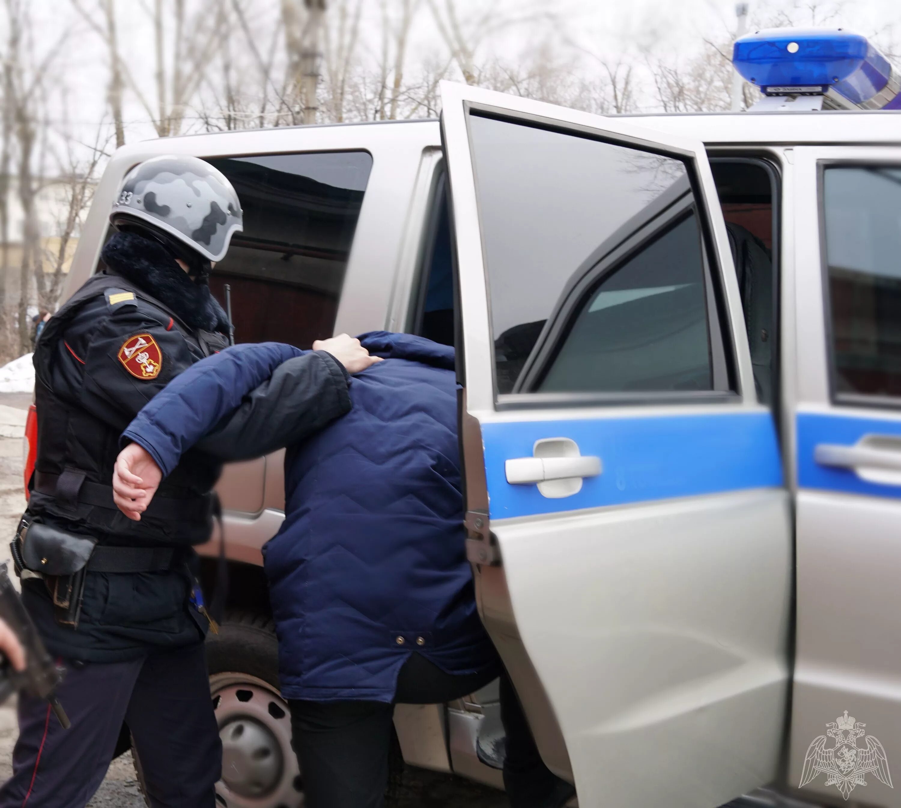 Задержание подозреваемого. Задержали подозреваемую в краже. Сотрудники Росгвардии по горячим следам. Вневедомственная охрана Димитровград.