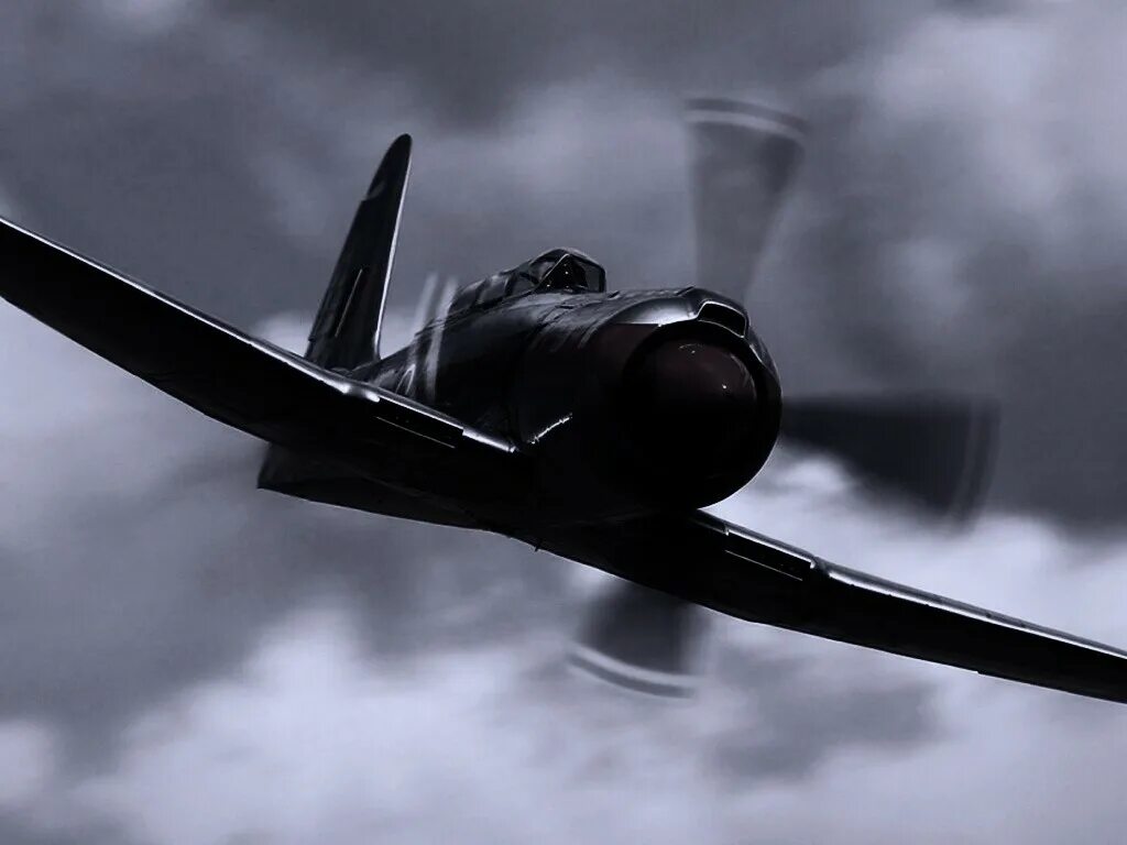 с-17а «глоубмастер iii». фпв самолет. темно серый самолет. самолет на 1400. самолет на 1400.