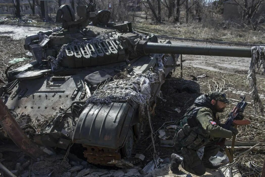 Бои в донбассе последние новости сегодня донбасстоднй. Т-64бв днр. танк т 64 на донбассе 2014.