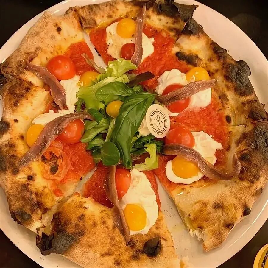 Риччи пицца. Риччо пицца мытищи. Юла пиццерия меню. Пицца классическая. Итальянская пицца с свининой.