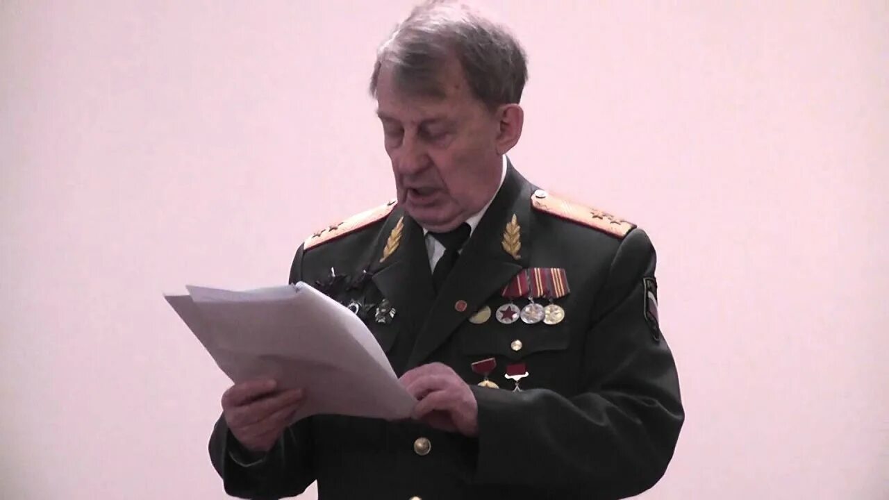 Генерал свр виктор михайлович ермолаев. Васильевич отставка. Юрий торгашиков увд. Начальник гу мвд по кемеровской области. Полковник квачков.