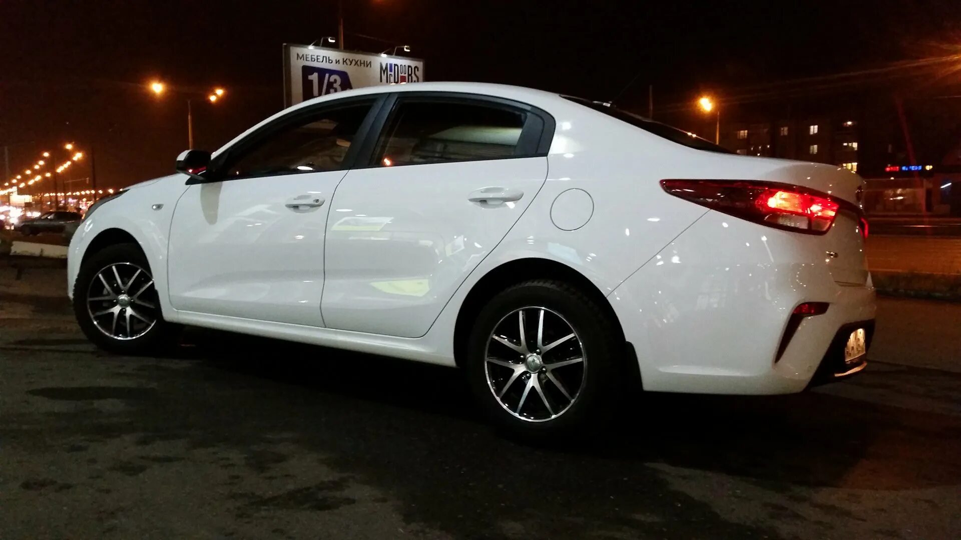 Какие диски рио 3. Литье kia rio 16. диски ks-685 kia rio 3. белая киа рио 2018 на литье. диски р16 на киа рио 4.